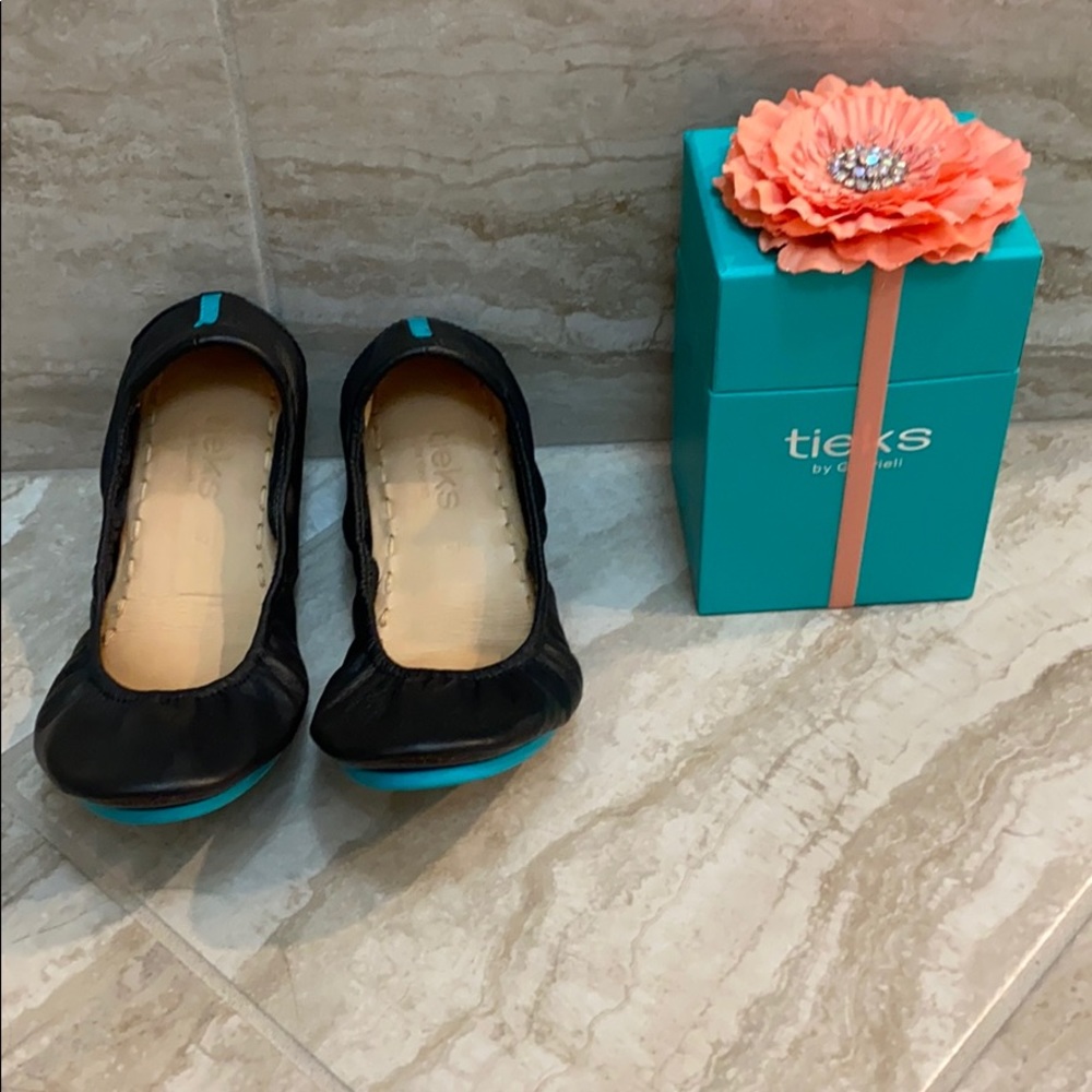 Matte Black Tieks